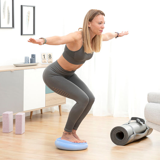 Aufblasbares Balancekissen für Gleichgewicht, Koordination und vielseitiges Fitness Training bequem zu Hause.