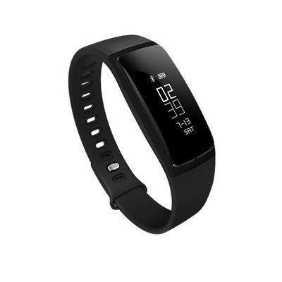 Schwarzes smartes Fitness-Armband mit digitalem Display zur Anzeige von Uhrzeit und täglichen Aktivitäten.