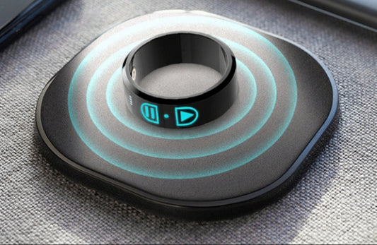 Smarter Bluetooth-Ring mit Touchsteuerung für Musik und Medien im modernen Tech-Gadget-Design